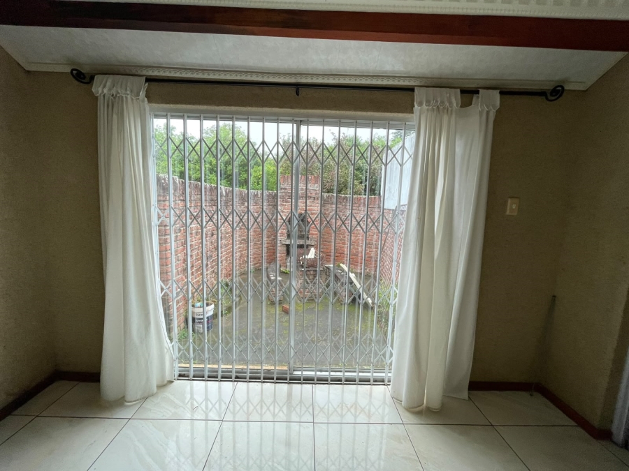 4 Bedroom Property for Sale in Amalinda North Eastern Cape